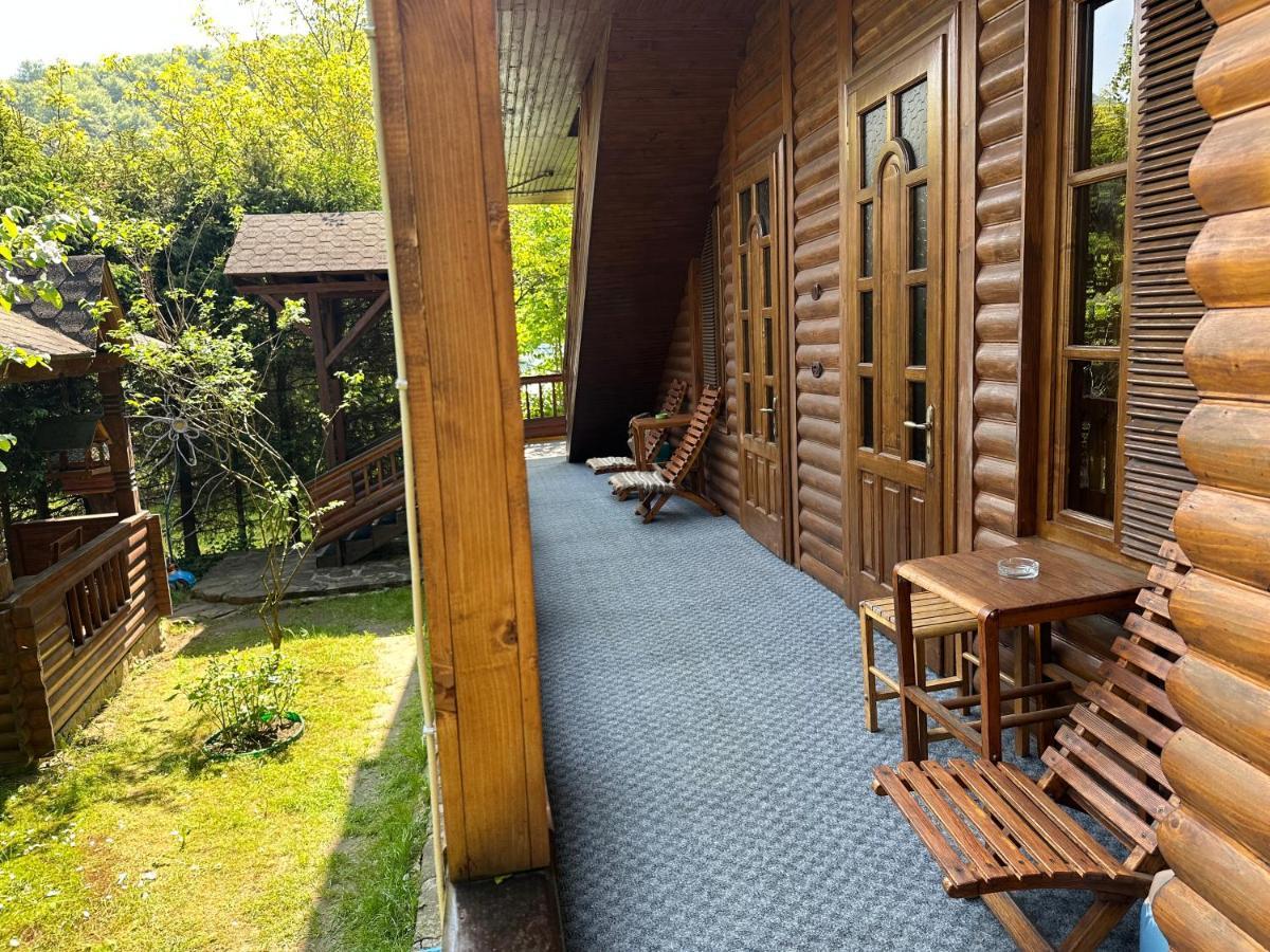 U Yaroslava Hotel 야렘체 외부 사진