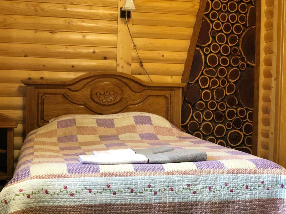 U Yaroslava Hotel 야렘체 외부 사진